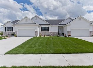 531 Stone Hedge Dr NW, Cedar Rapids, IA 52405