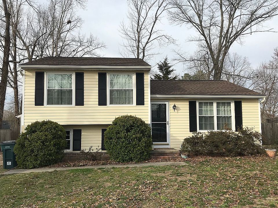 1st image of 4931 Daffodil Cir