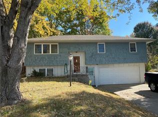 6013 Savannah Rd, Saint Joseph, MO 64505