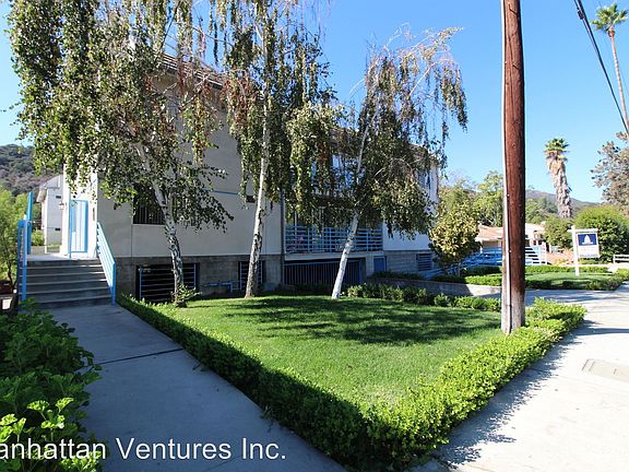 3rd image of 3016 Honolulu Ave APT 02