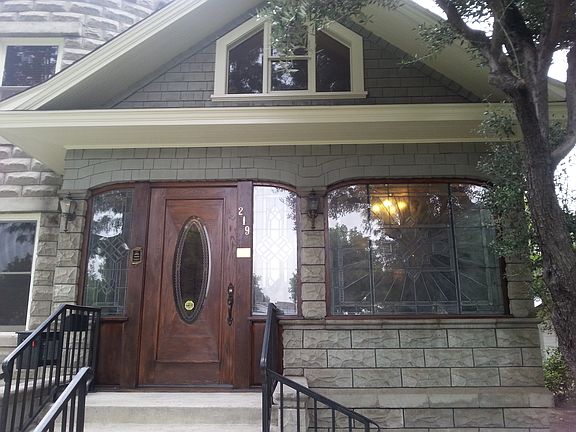 Castle Entry Euclid Ave.