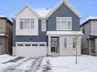 233 Conservancy Dr, Ottawa, ON K2J7M5