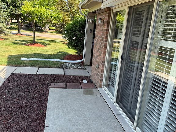 4th image of 523 Brookfield Dr #81