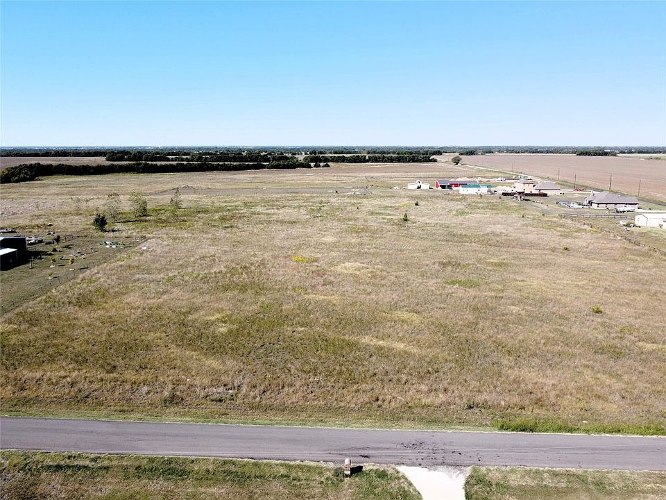 1st image of 4 Ac Cres #2154