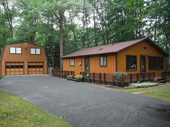 3rd image of 205 Cottage Dr