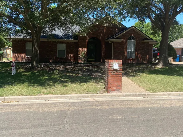 823 Crested Butte Dr, Hewitt, TX 76643