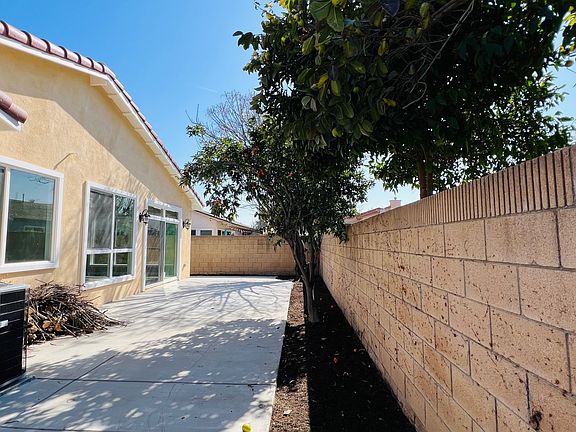 4th image of 17621 De Oro Pl