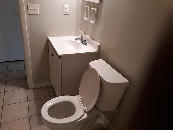 2nd image of 429 N Rybolt Ave #429