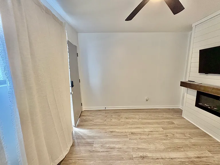 2229 Dumaine St #3 — Photo 3
