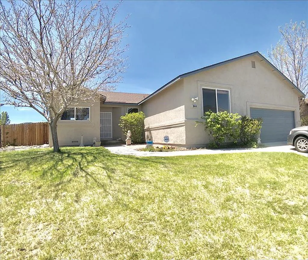 3944 Boundary Peak Ct photo 1