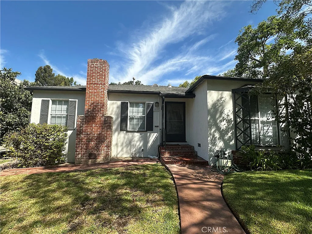 3 bed, 2.5 bath, 1446 sqft, $5,500 — Photo 3