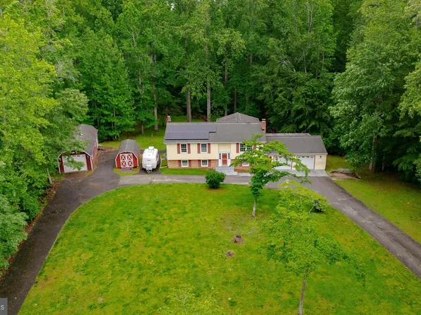 26468 Forest Hall Dr, Mechanicsville, MD 20659
