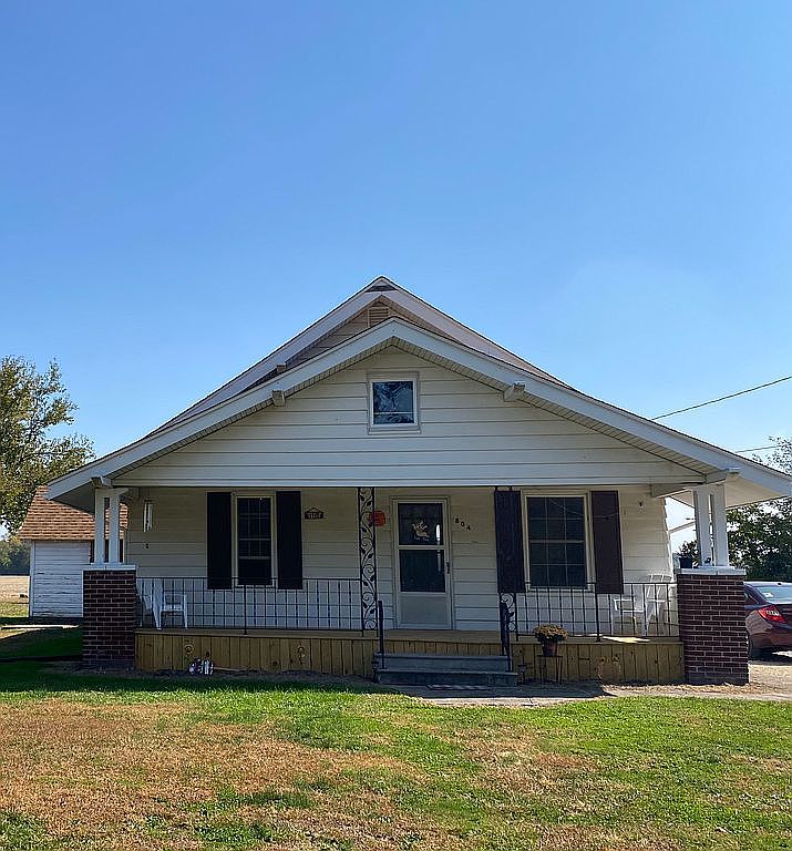 804 Williamson Ave Staunton Il 62088 Zillow