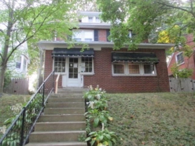 1st image of 21 Parkwood Blvd