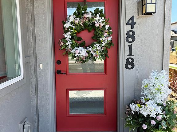 3rd image of 4818 Denys Dr