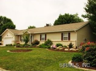 36 Gaslight Ln, Glen Carbon, IL