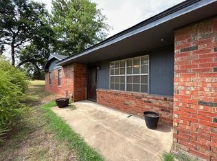 35553 E 112th Rd, Seminole, OK 74868