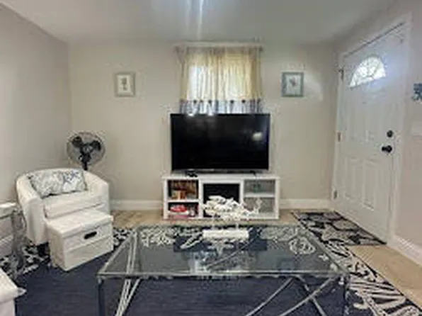2328 W 10th St, Jacksonville, FL 32209