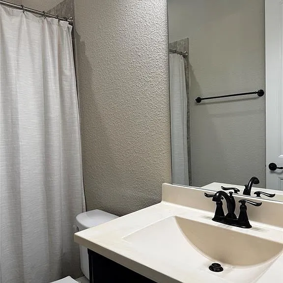 6829 Westbury Dr — Photo 25