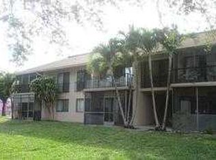 5779 Washington St APT N4, Hollywood, FL 33023