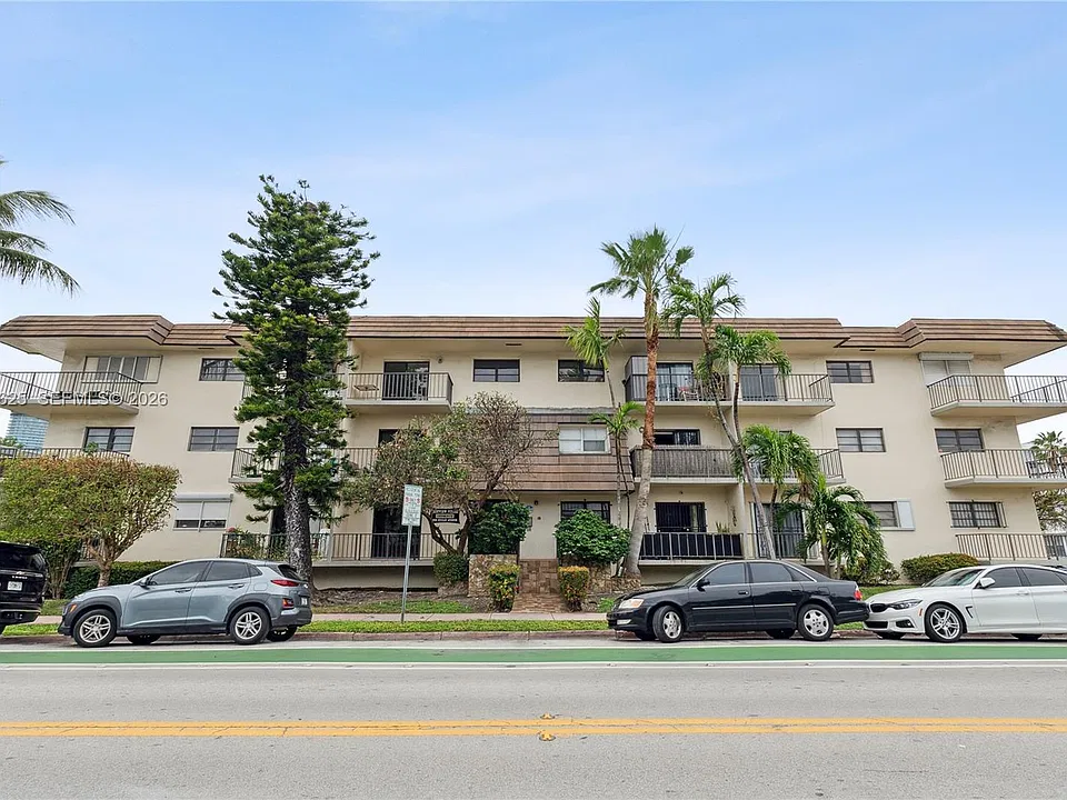 950 Euclid Ave #310
