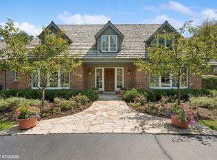 11 Bristol Rd, Northfield, IL 60093