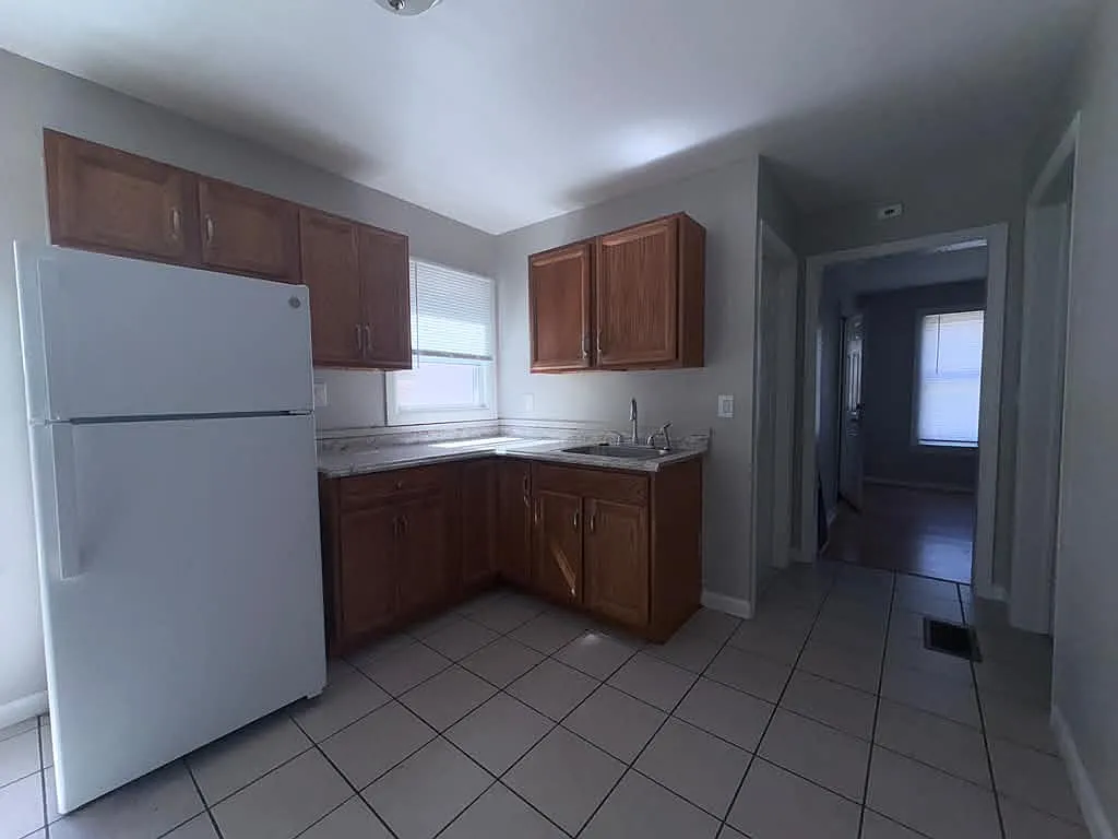 2 bed, $1,550 — Photo 2