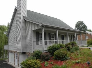 228 Rachel Dr, Roanoke, VA 24019