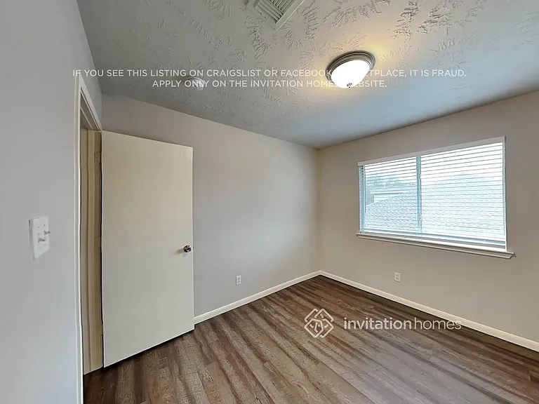 11223 Country Club Green Dr — Photo 20