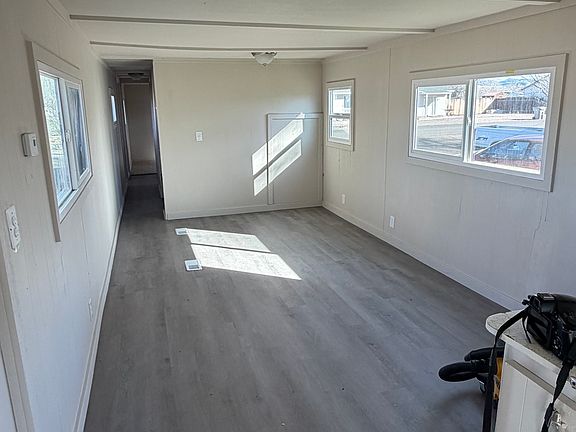 2nd image of 57 NE McMurtrey Rd