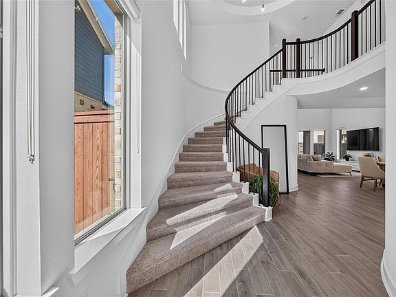 5th image of 7311 Winding Aster Way