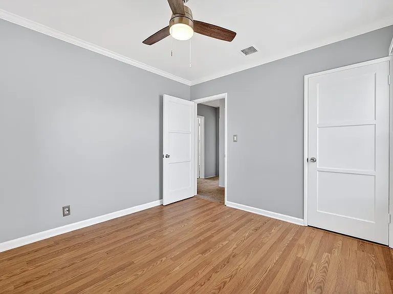 4913 Premiere Ave — Photo 38