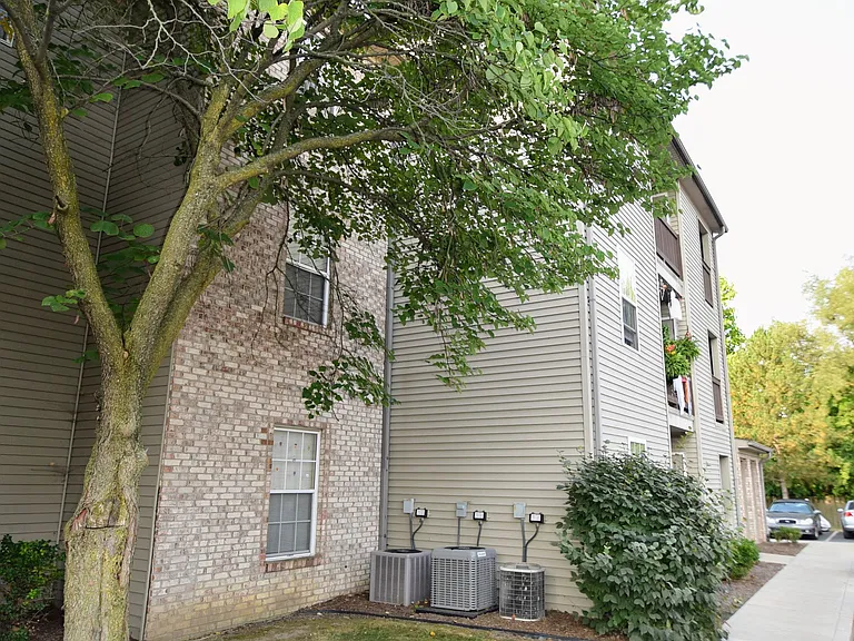 East Street Apartments — Photo 5