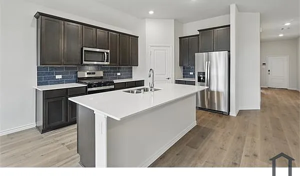 4198 Plateau Dr — Photo 1