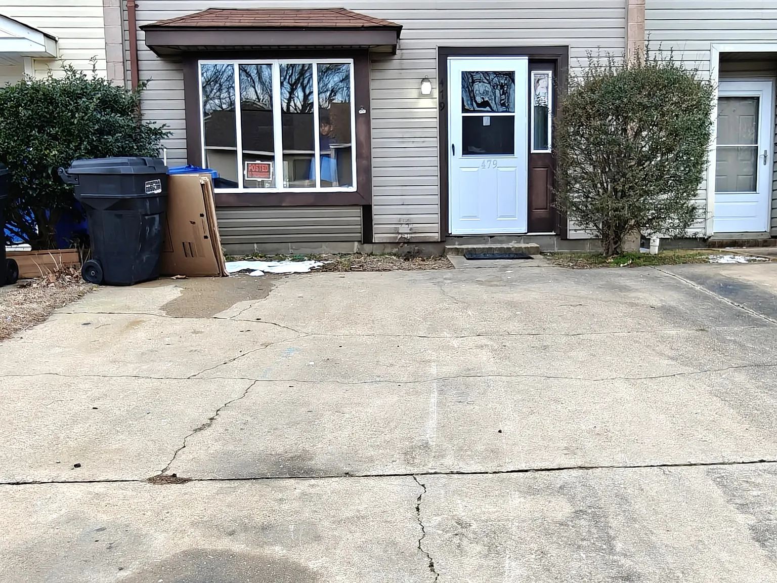 3 bed, 1.5 bath, 1327 sqft, $2,150 — Photo 1