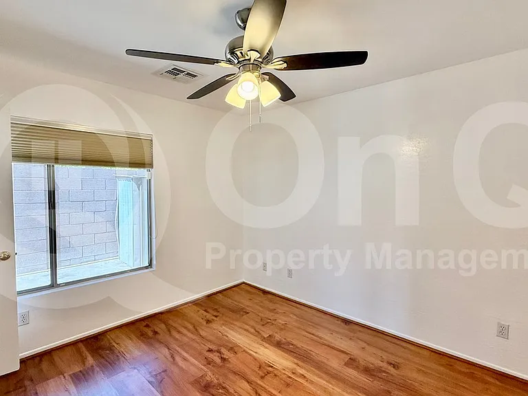 27822 N 47th St — Photo 19