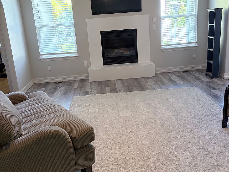 1st image of 3024 68th Ave #3024