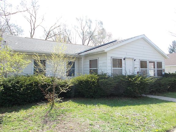 2nd image of 3014 Onondaga Ave