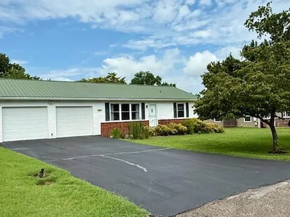 3513 June St, Knoxville, TN 37920