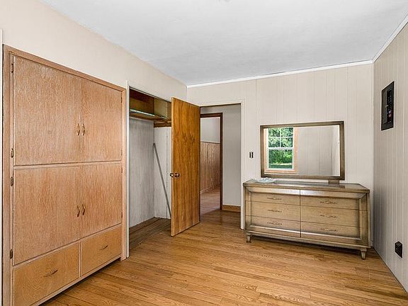 5th image of 2592 Strandberg Rd