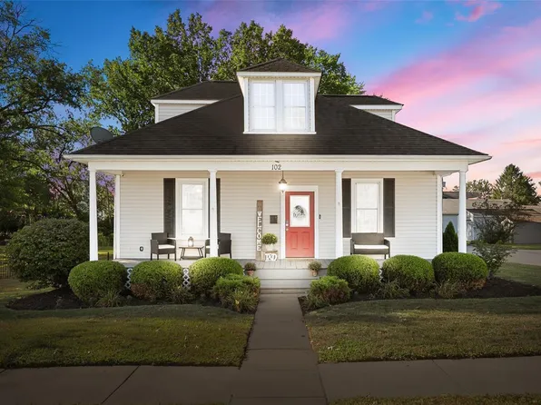 102 E Maple St, Wentzville, MO 63385