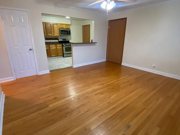 4934 Harold Ave APT 2D, Schiller Park, IL 60176