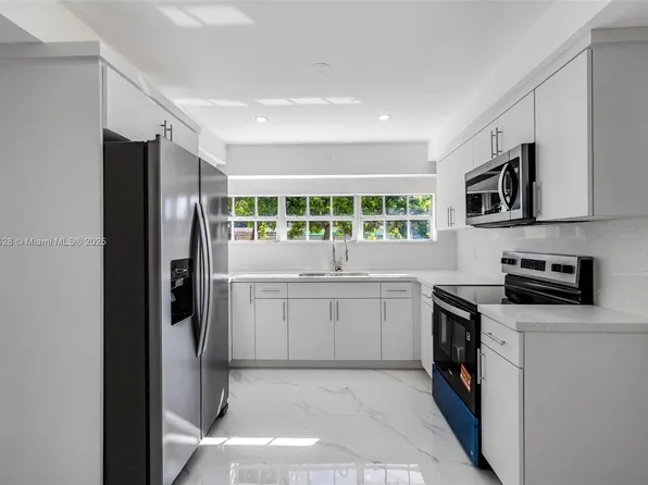 19611 NW 4th Ave, Miami Gardens, FL 33169