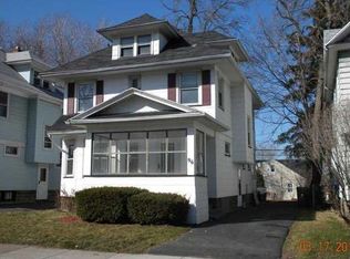 96 Parkdale Ter, Rochester, NY 14615