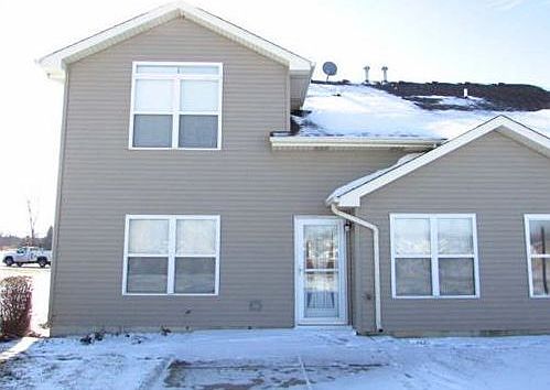 2nd image of 414 W 77th Ave