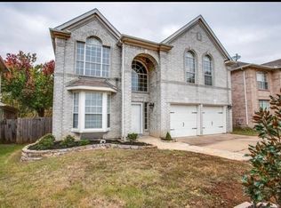 3917 Silver Meadow Ln, Grand Prairie, TX 75052