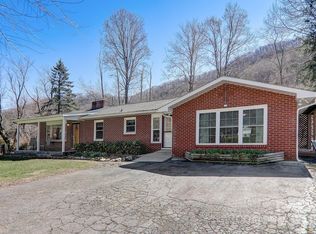 2541 Dellwood Rd, Waynesville, NC 28786