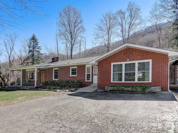 2541 Dellwood Rd, Waynesville, NC 28786