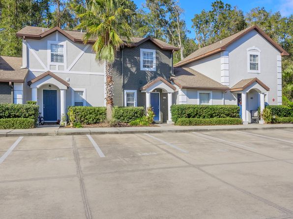 Carmendy Square Townhomes | 367 Sunny Oaks Way, Lady Lake, FL
