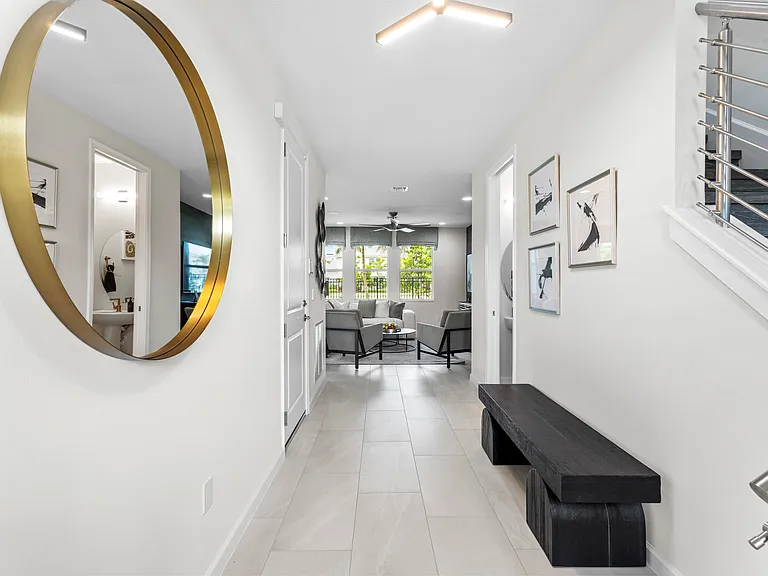 16171 Oakview Dr — Photo 3